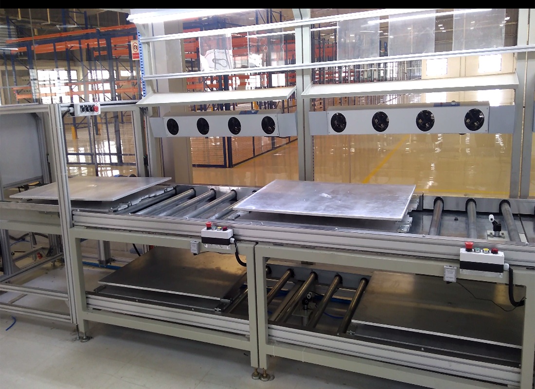 ASSEMBLY LINE CONVEYOR